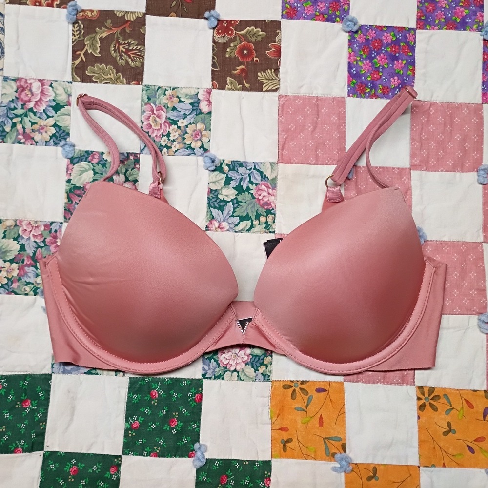 Victoria Secret Push Up Mauve Pink Bra size 32D Underwired